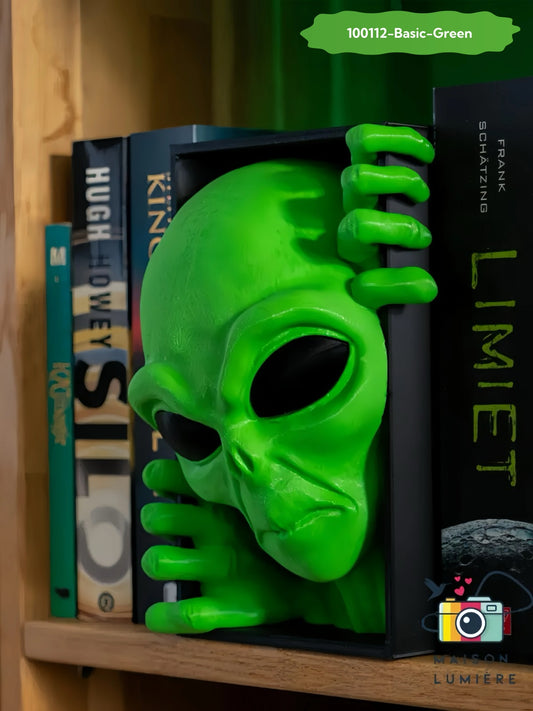 Alien Book Nook